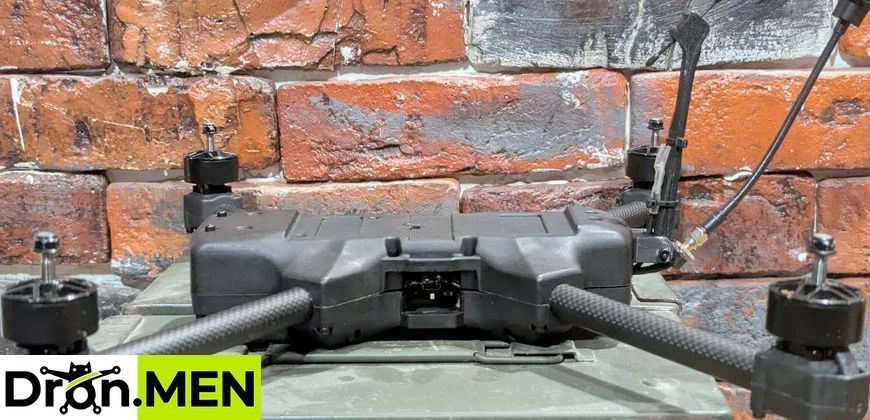 Beetle &mdash; легка FPV-рама 8&ndash;10&Prime; українського виробництва з механізмом повороту камери і скидом 10060 фото